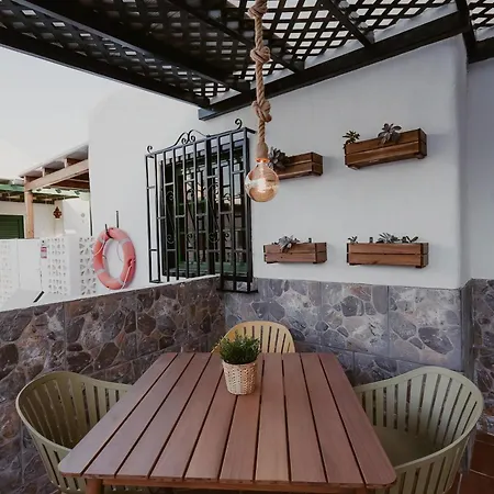 Ferienbungalow Mit Grill, Garten Und Terrasse Prázdninový dům *