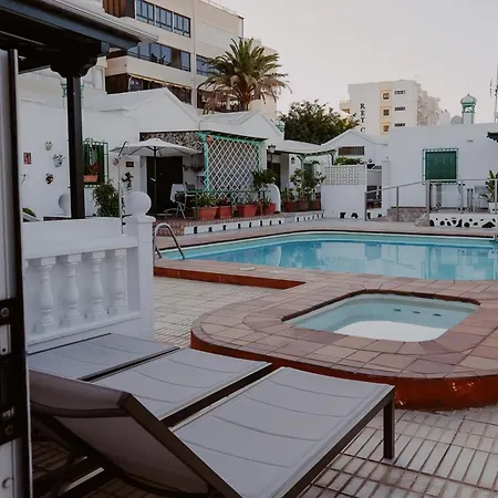 Ferienbungalow Mit Grill, Garten Und Terrasse פלאייה דל אינגלז
